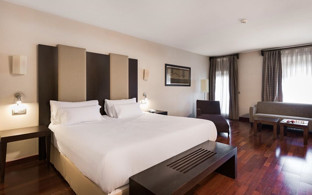Eurostars Palacio De Santa Marta Trujillo Room photo